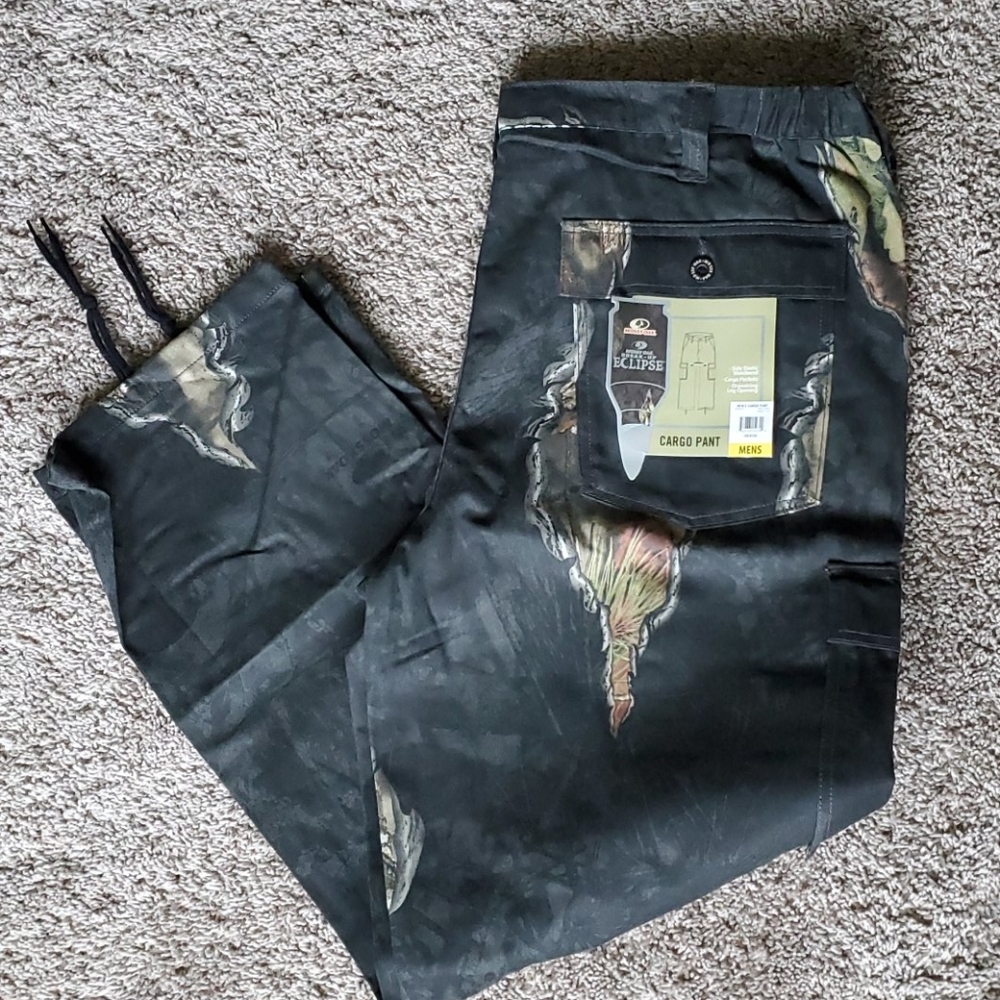 🔥  NWT Mossy oak camp cargo pants xl